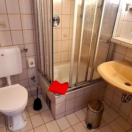 Garni Am Hochwald ブラウンラーゲ